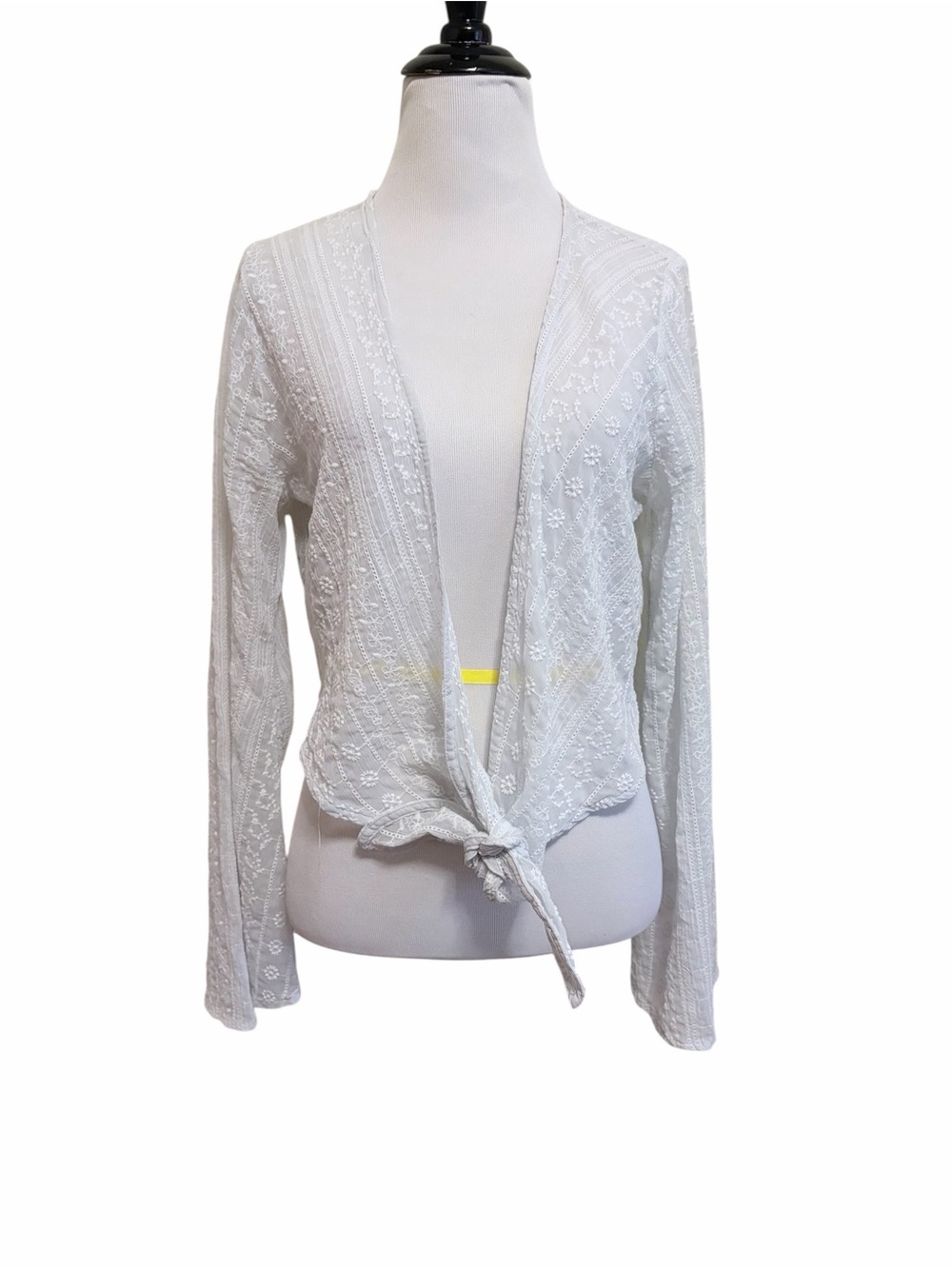 Hollister large Women's White Eyelet Embroidered Front-Tie Long Sleeve cover up
